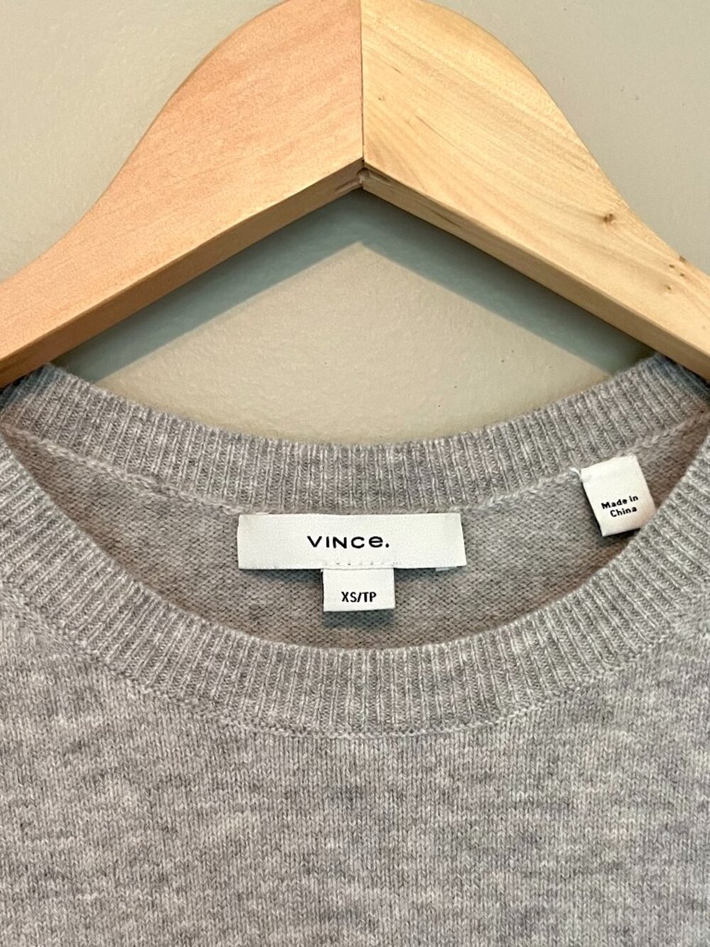 Vince Short Sleeve Wool Cashmere Sweater Medium Heather Grey Size XS - Picture 2 of 3